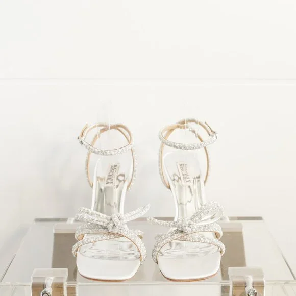 Badgley Mischka Effie White Satin Heels 8.5 Bow Women's Ankle Strap Sandal - Picture 12 of 16